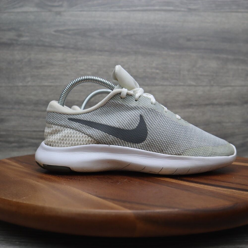 Nike Shoes Womens 8 White Cool Flex Experience RN 7 Running Activewear Sneakers